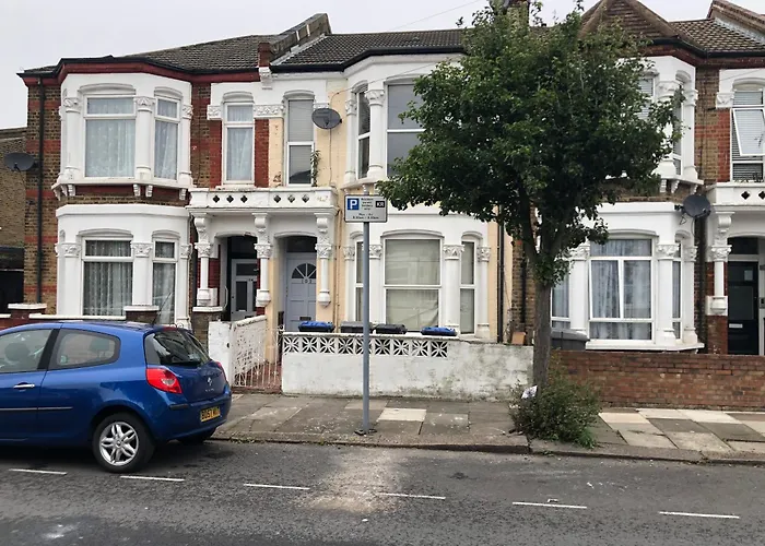 A Garden Retreat In Kensal Green