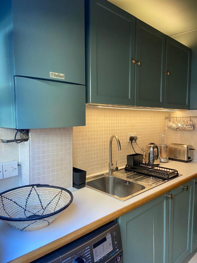 A Garden Retreat In Kensal * London